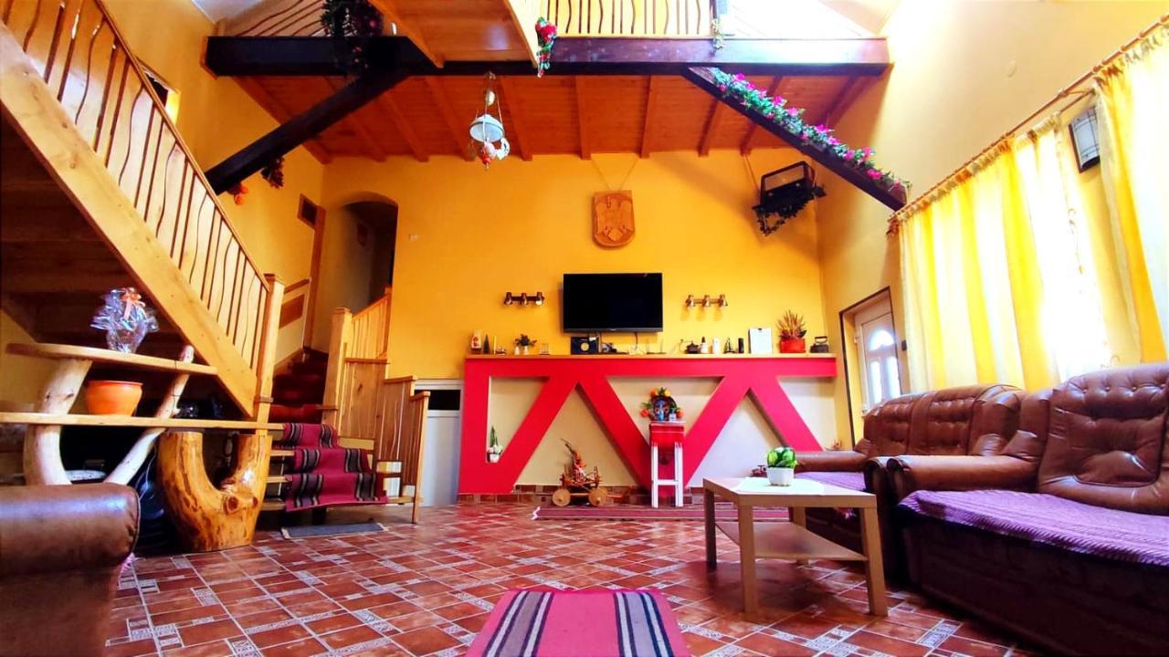 Casa Neagu Hotel Covasna Ngoại thất bức ảnh